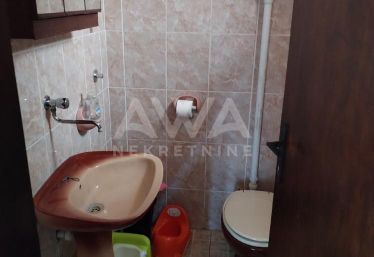 Kuća Sombor Crvenka 176m2 na placu 362m2 – spratnica, pelet, dvorište