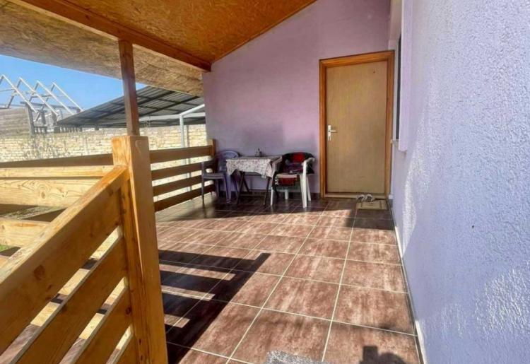 Spratna porodična kuća 115m² + garaža, plac 590m² – Kljajićevo