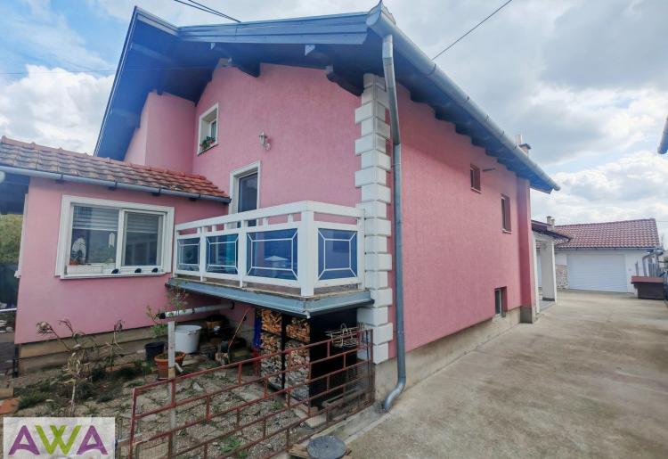 Novija prizemna 4.0 kuća 150m², plac 4.8 ari – Sombor, Gornja Varoš