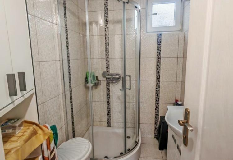 Novija prizemna 4.0 kuća 150m², plac 4.8 ari – Sombor, Gornja Varoš