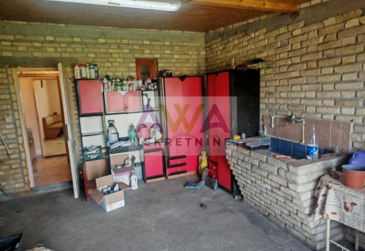 Salaš sa 1ha placa i velikim magacinom – Sombor, 7km od centra