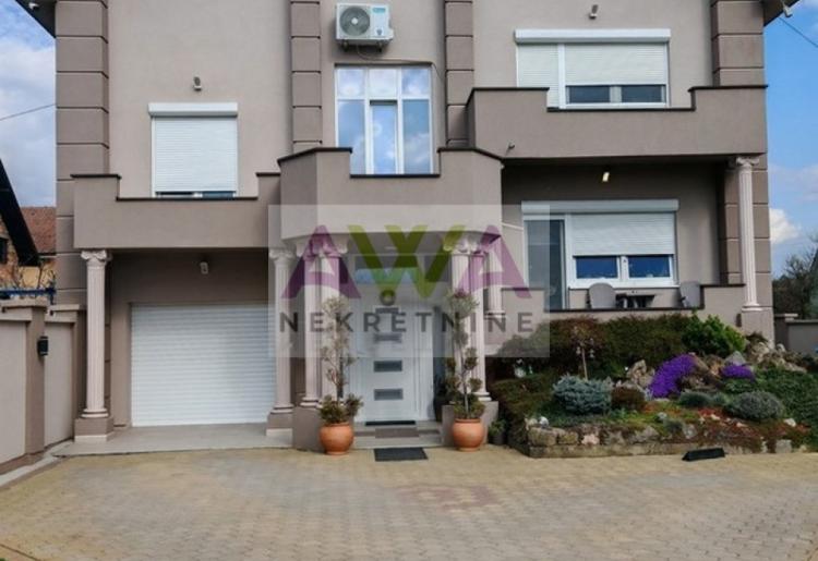 Moderna spratna kuća sa uređenim dvorištem i garažom za 3 vozila – Gornja Varoš, Sombor