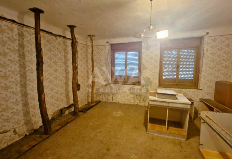 Sonta, Kuća 175 m2, na placu od 705 m2