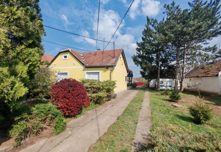 Kuća sa velikim placem 5105 m² – Sombor, Gornja Varoš