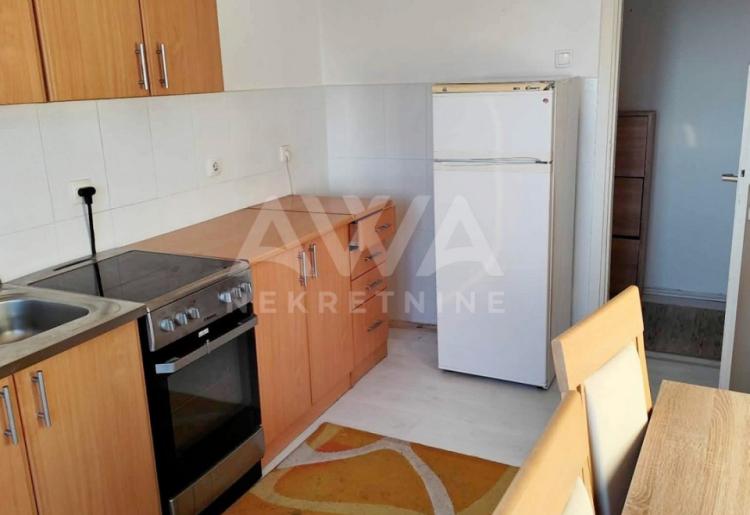 Stan Sombor – Selenča, 42m², 12. sprat, namešten, lift