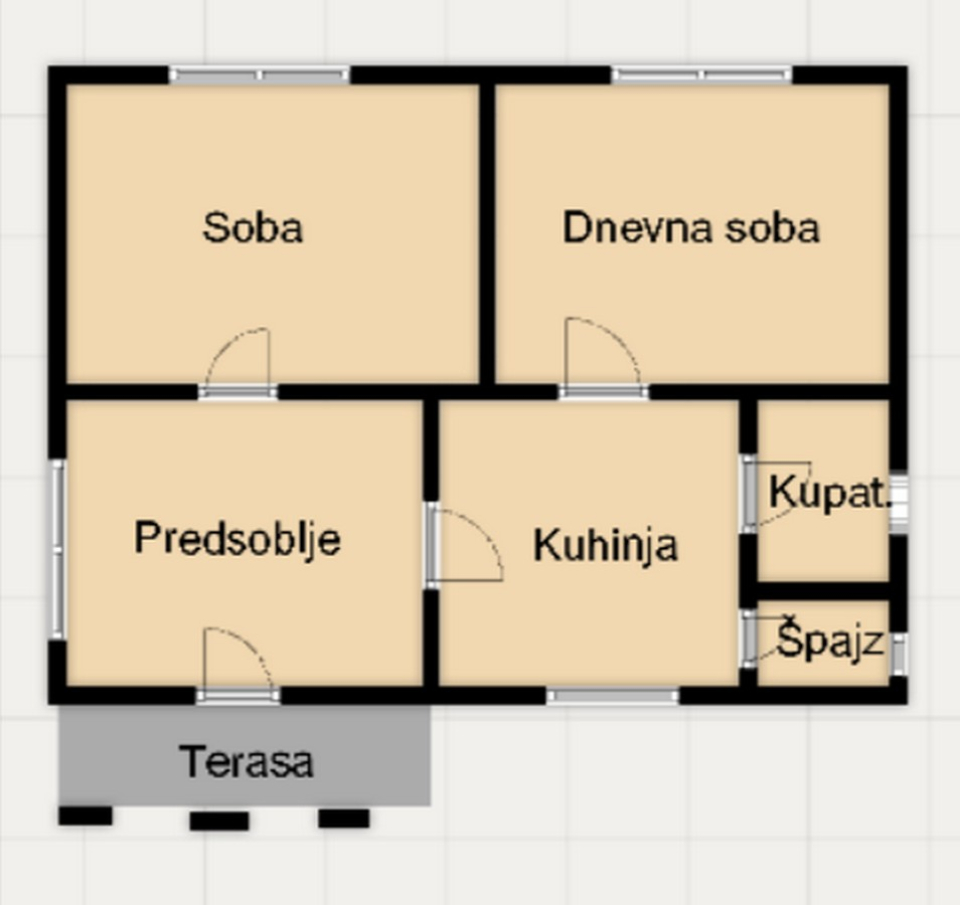 Sombor – manja kompletno renovirana kuća sa letnjom kuhinjom i velikim placem