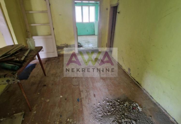 Bezdan. Kuća 91m2, plac 18ar