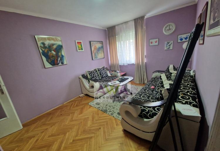 Odžaci – Troiposoban stan u prizemlju, namešten, 56m2