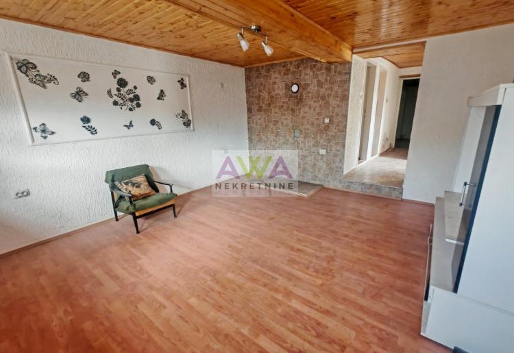 Bezdan. Prizemna kuća 89m2, plac 4ar