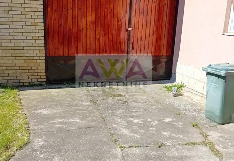 Prigrevica – Očuvana kuća 169m², pomoćni objekti, voćnjak, mogućnost kupovine preko konkursa