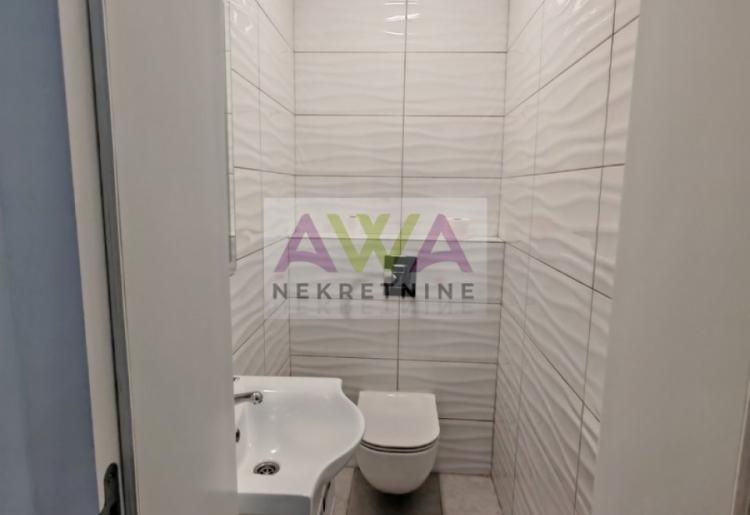 Centar Sombora – Trosoban stan 79m² sa garažom, prvi sprat