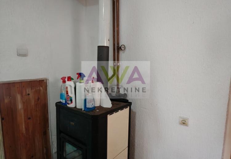 Bezdan – Prizemna četvorosobna kuća 166m2, plac 10 ari