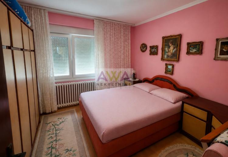 Sombor – Blizina centra – Spratna porodična kuća 246m2 sa garažom