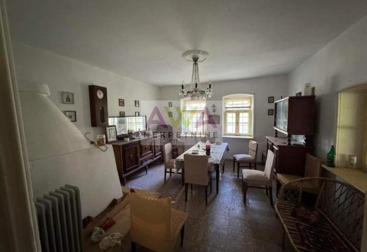 Kljajićevo – Salaš sa voćnjakom, orahom i velikom porodičnom kućom na 42 ara