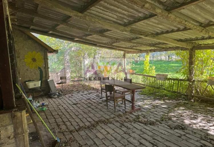 Kljajićevo – Salaš sa voćnjakom, orahom i velikom porodičnom kućom na 42 ara
