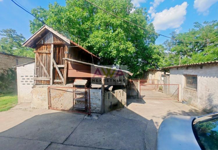 Predgrađe Sombora – Kuća 140m² na placu od 33 ara