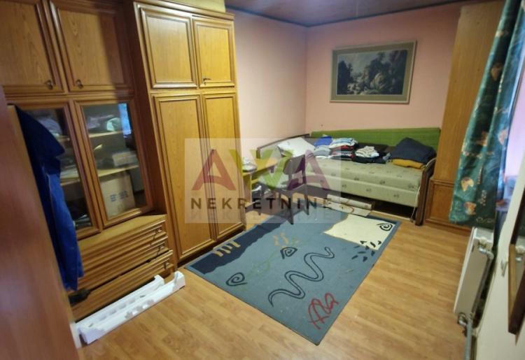 Sombor, Mlake – Trosoban dvorišni stan 87m²