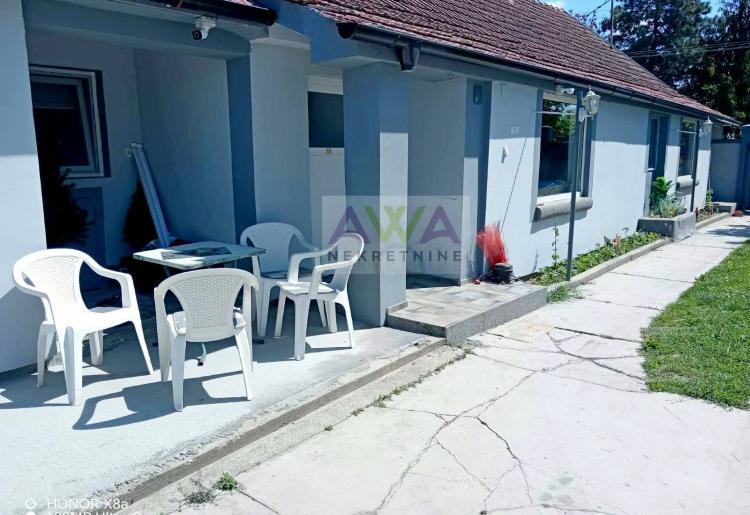 Doroslovo – Renovirana i nameštena prizemna kuća 161m², plac 1.885m²