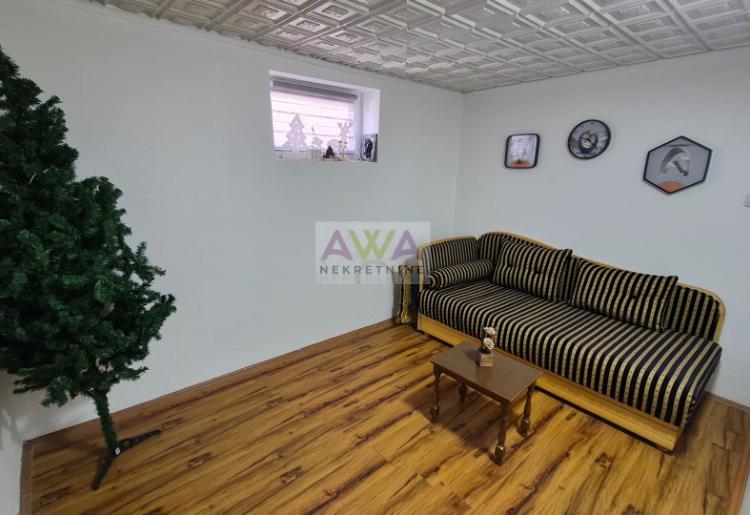 Doroslovo – Renovirana i nameštena prizemna kuća 161m², plac 1.885m²