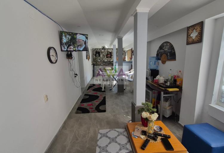 Doroslovo – Renovirana i nameštena prizemna kuća 161m², plac 1.885m²