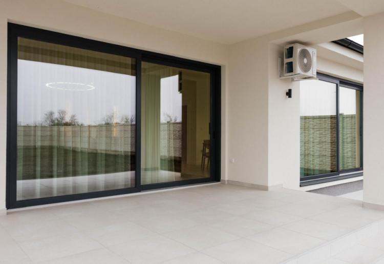 Sombor – Širi centar / Mlake – Nova luksuzna kuća 180m2 na placu 829m2