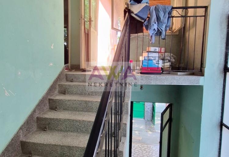  Sombor – Spratna kuća za renoviranje, 160m², plac 353m²