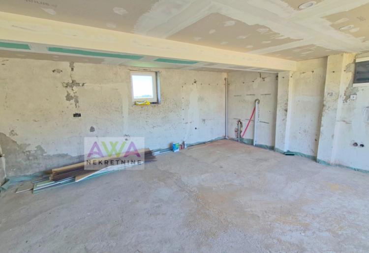 Lugovo, nadomak Sombora – Nekretnina sa ogromnim potencijalom | 215m² | Plac 1.317m²