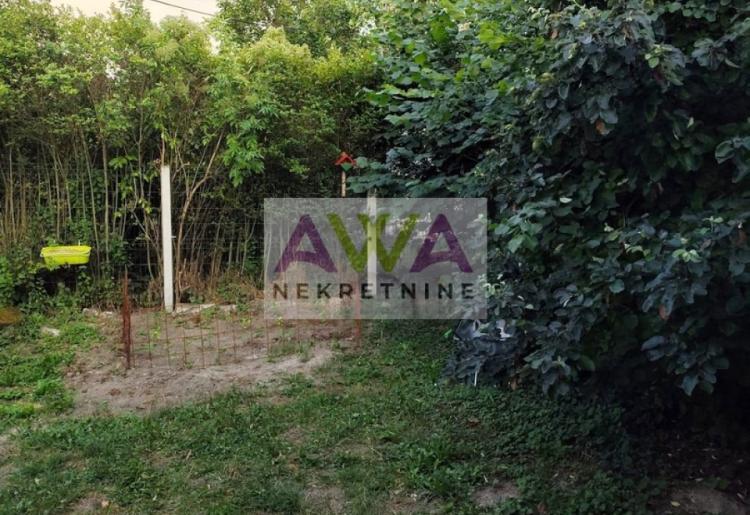 Apatin – Manja nameštena trosobna kuća 69m², plac 601m²