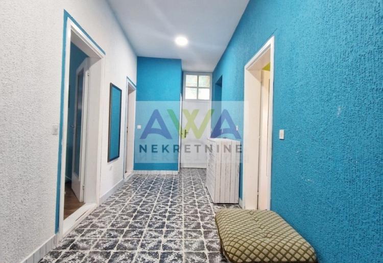 Sombor – Gornja Varoš – Renovirana spratna kuća, idealna za dve porodice