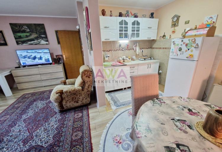 Sombor – Gornja Varoš – Renovirana spratna kuća, idealna za dve porodice