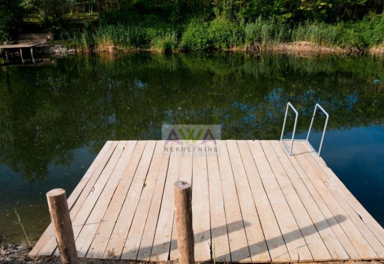 Sombor – Švrake – Renovirana vikendica na kanalu 70m², plac 675m²