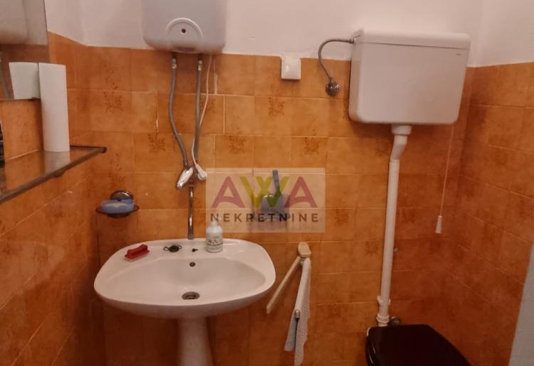 Kupusina – Spratna porodična kuća 94m², plac 1.094m²