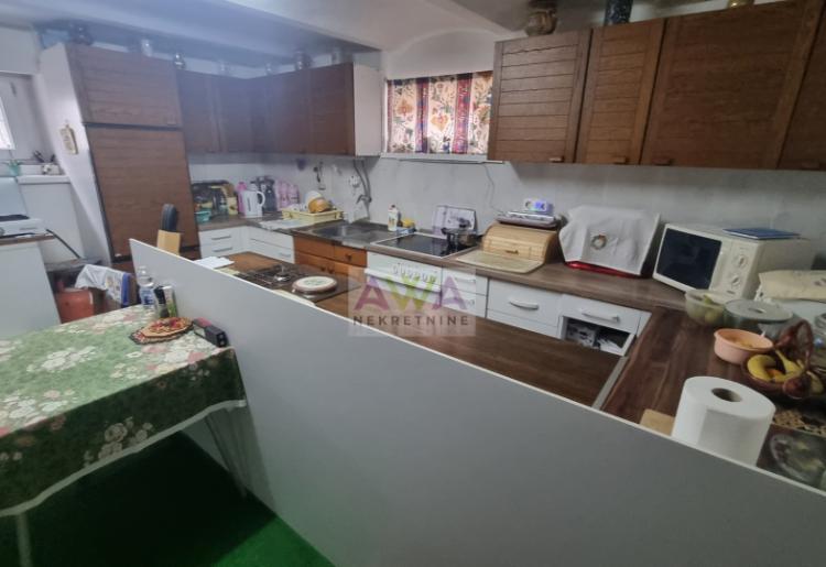 Kupusina – Spratna porodična kuća 94m², plac 1.094m²