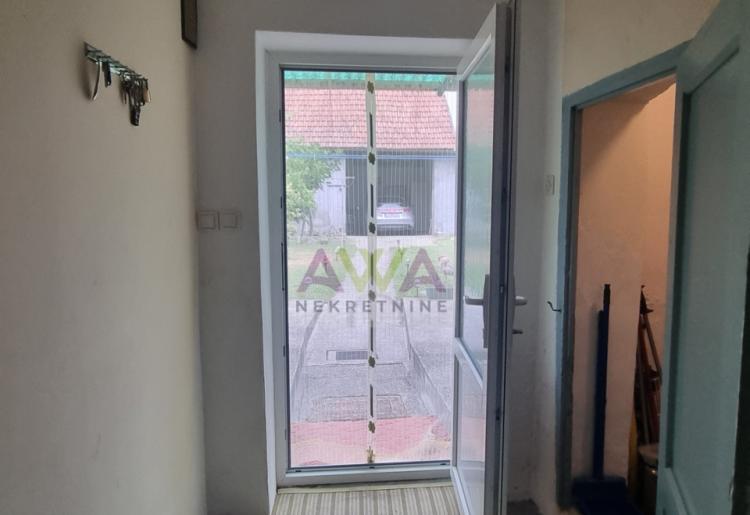 Kupusina – Spratna porodična kuća 94m², plac 1.094m²