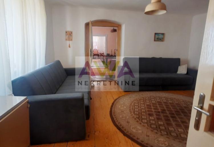 Odžaci – Očuvana nameštena prizemna kuća 127m², odmah useljiva