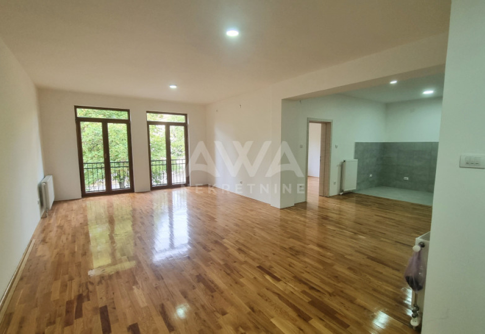Centar Apatina. Četvorosoban stan, 115m2