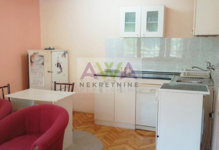 Sombor, Nova Selenča – Dvoiposoban stan 62m², III sprat, odlična porodična lokacija