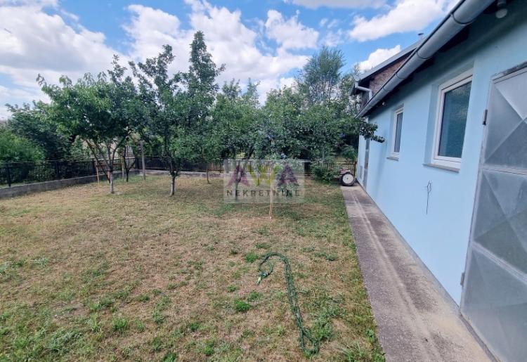Sombor – Goge. Moderna porodična kuća oko 400m², potpuno nameštena i spremna za useljenje