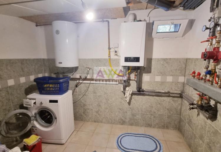 Sombor – Goge. Moderna porodična kuća oko 400m², potpuno nameštena i spremna za useljenje