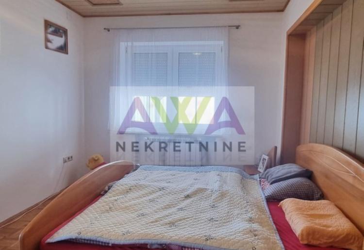 Sombor – Goge. Moderna porodična kuća oko 400m², potpuno nameštena i spremna za useljenje