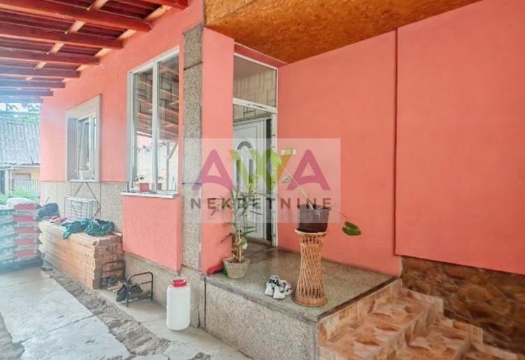 Prigrevica – Kompletno renovirana prizemna kuća 101m², plac 442m² 