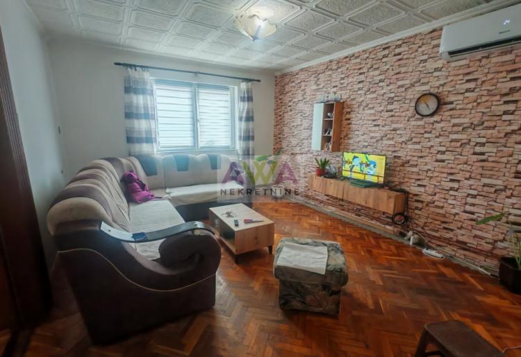 Prigrevica – Kompletno renovirana prizemna kuća 101m², plac 442m² 