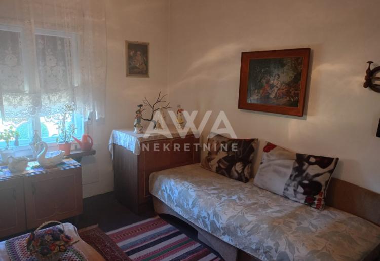 Sonta. Prizemna kuća 100m² na placu od 45,8 ari sa pomoćnim stanom