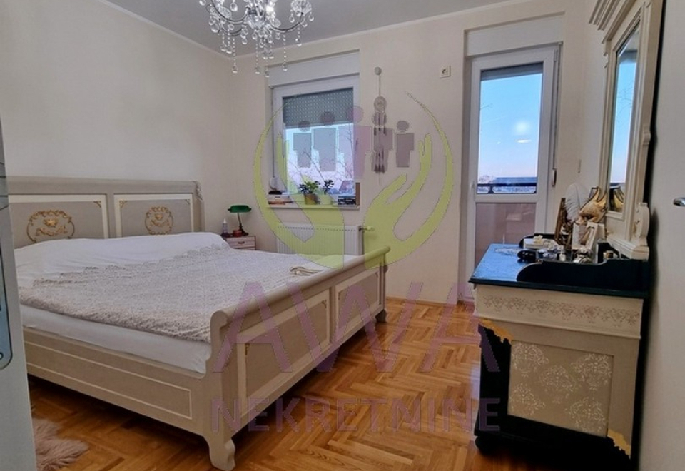 Četvorosoban stan 102m2
