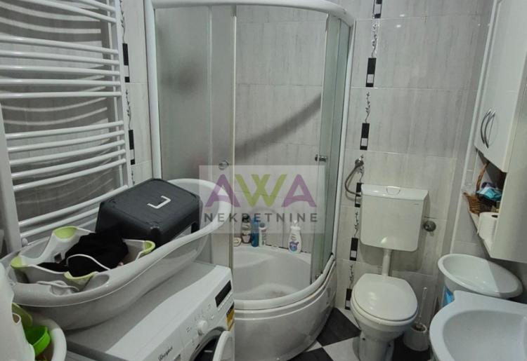 Prigrevica – Renoviran stan 76m², I sprat, centar 
