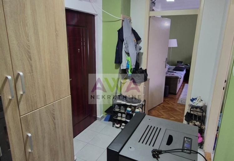 Prigrevica – Renoviran stan 76m², I sprat, centar 