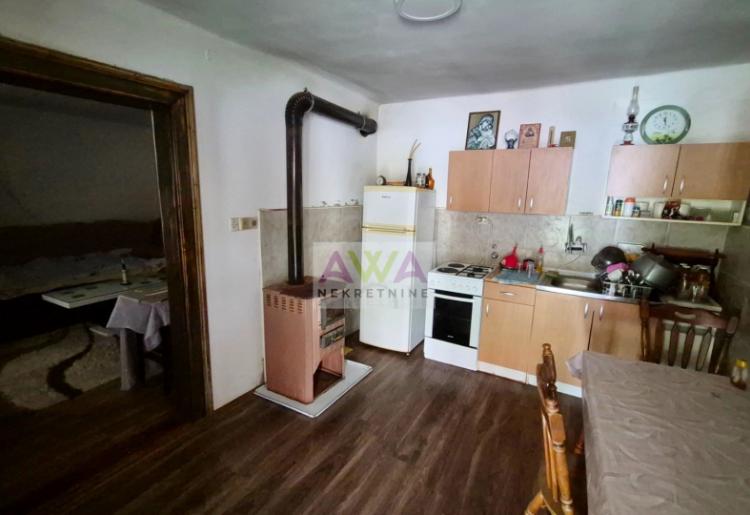 Telečka. Dve kuće po ceni jedne. Plac 14ar