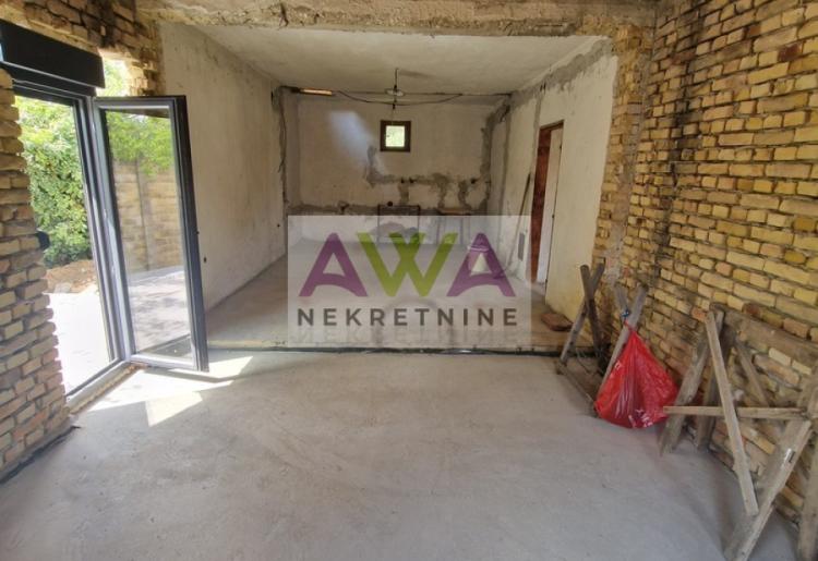 Kuća 100m² – Renoviranje je započeto, vi je završavate po svom