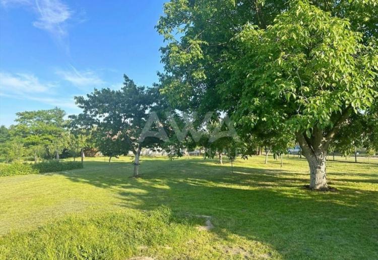 Stapar – Porodična kuća 143m², plac 1.297m²