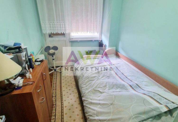 Sombor – Nova Selenča – Dvoiposoban stan 65m², III sprat, lift
